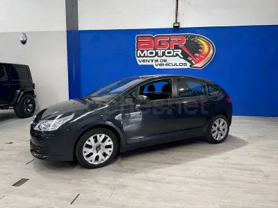 Usado Citroën C4 138 CV (101 kW) 2007 Azul Berlina