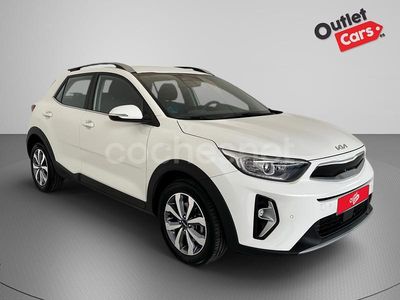 Usado Kia Stonic 120 CV (88 kW) 2023 Blanco SUV