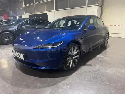 Usado Tesla Model 3 366 kW (498 CV) 2025 Eléctrico Berlina