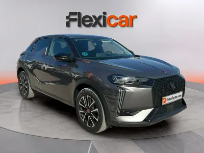 Usado DS Automobiles DS3 Crossback Performance 131 CV (96 kW) 2023 Gris SUV