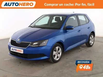 Usado Skoda Fabia Ambition 75 CV (55 kW) 2018 Azul Utilitario