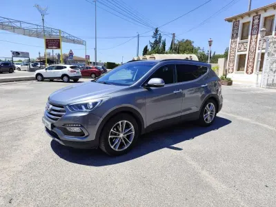Usado Hyundai Santa Fe Style 201 CV (147 kW) 2018 Gris SUV