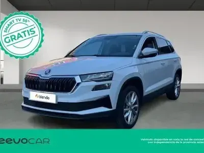 Usado Skoda Karoq Style 150 CV (110 kW) 2023 Blanco SUV