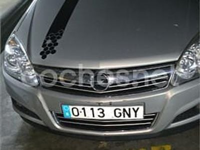 Gris / plata Usado 2009 Opel Astra Edition Berlina | 2800 € (Precio justo)
