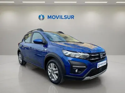 Usado Dacia Sandero Comfort 101 CV (74 kW) 2021 Azul Berlina