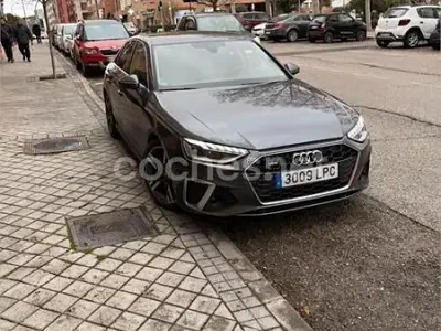Usado Audi A4 S-Line 163 CV (119 kW) 2021 Gris / plata Berlina