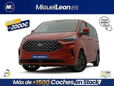 Usado Ford Tourneo 150 CV (110 kW) 2024 Rojo Monovolumen