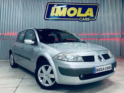 Gris / plata Usado 2005 Renault Mégane II Dynamique Berlina | 4299 € (Un poco caro)