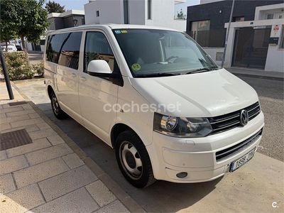 Usado VW Caravelle Trendline 180 CV (132 kW) 2011 Gris / plata Monovolumen