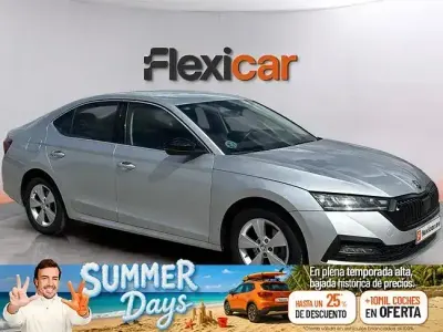 Usado Skoda Octavia Ambition 115 CV (84 kW) 2022 Gris