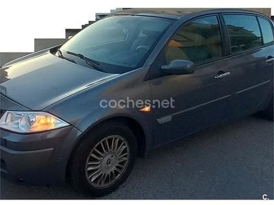 Gris / plata Usado 2006 Renault Mégane II Privilege Berlina | 4000 € (Caro)