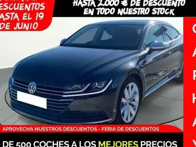 Usado VW Arteon Elegance 150 CV (110 kW) 2018 Gris Berlina
