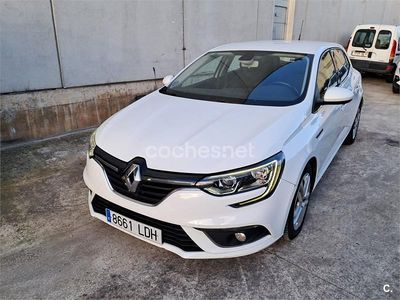Usado Renault Mégane IV LIMITED 115 CV (84 kW) 2019 Blanco Berlina