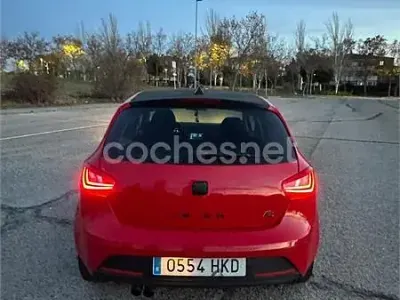 Usado Seat Ibiza FR 150 CV (110 kW) 2012 Rojo Berlina