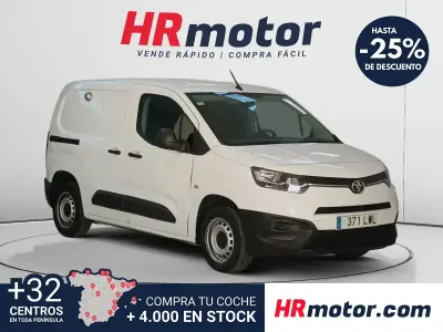 Begagnad Toyota Proace City City 102 HK (75 kW) 2022 Vit Minibuss