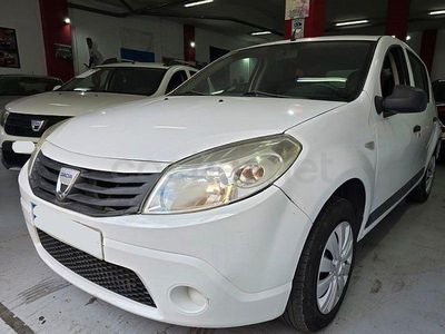 Blanco Usado 2017 Dacia Sandero Ambiance Berlina | 6000 € (Precio justo)