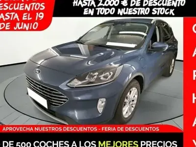 Usado Ford Kuga Titanium 225 CV (165 kW) 2021 Azul SUV