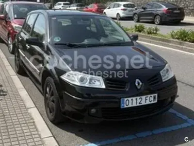 Usado Renault Mégane II Dynamique 115 CV (84 kW) 2006 Negro Berlina