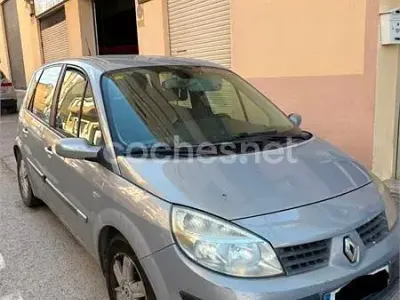 Usado Renault Scénic Expression 130 CV (95 kW) 2005 Gris / plata Monovolumen
