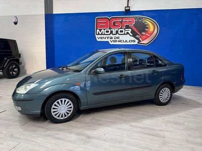 Usado Ford Focus Ambiente 90 CV (66 kW) 2001 Verde Berlina