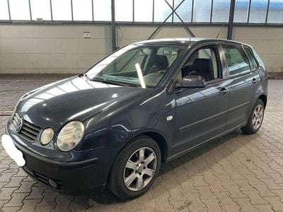 Gris Usado 2004 VW Polo Trendline Utilitario | 3995 € (Caro)