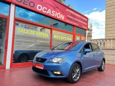 Usado Seat Ibiza 90 CV (66 kW) 2015 Azul Utilitario