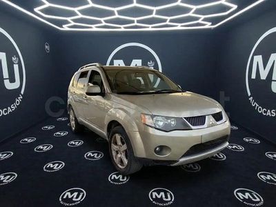 Beige Usado 2008 Mitsubishi Outlander Intense+ SUV | 8490 € (Precio justo)