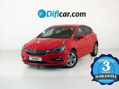 Usado Opel Astra Selective 110 CV (80 kW) 2019 Rojo Berlina