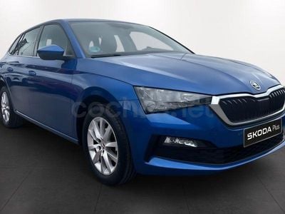 Usado Skoda Scala Ambition 95 CV (69 kW) 2022 Azul Utilitario