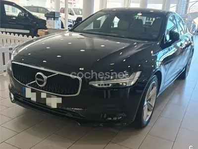 Usado Volvo S90 Momentum 190 CV (139 kW) 2018 Negro Berlina