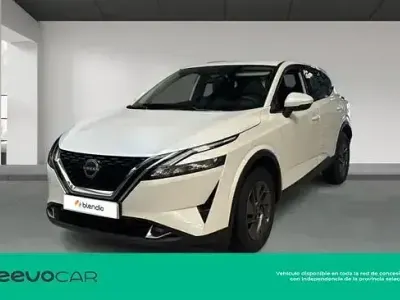 Usado Nissan Qashqai Acenta 140 HP (102 kW) 2023 Branco SUV