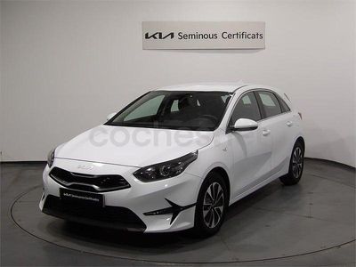Usado Kia Ceed 100 CV (73 kW) 2025 Blanco Utilitario