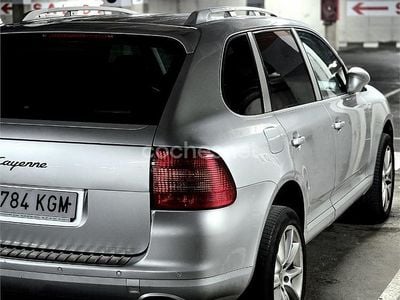 Käytetty Porsche Cayenne 250 HP (183 kW) 2006 Harmaa Katumaasturi