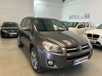 Usado Toyota RAV4 Executive 150 CV (110 kW) 2009 Gris SUV