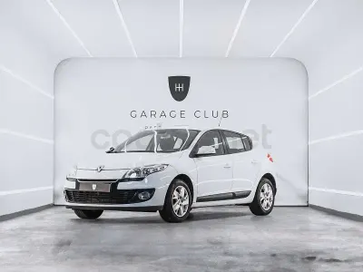 Begagnad Renault Mégane Expression 115 HK (84 kW) 2012 Vit Sedan