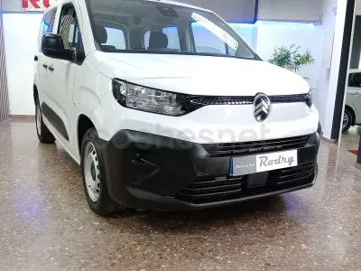 Usado Citroën Berlingo 102 CV (75 kW) 2024 Blanco Monovolumen