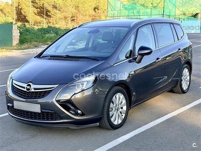 Usado Opel Zafira Tourer Excellence 130 CV (95 kW) 2012 Gris / plata Monovolumen