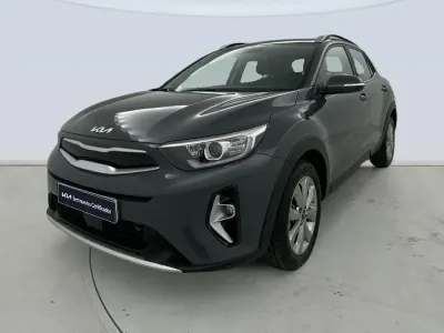 Usado Kia Stonic Plus 101 CV (74 kW) 2022 Gris SUV
