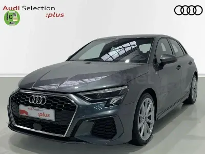 Usado Audi A3 S-Line 150 CV (110 kW) 2023 Gris / plata Berlina