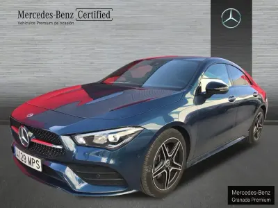 Usado Mercedes CLA200 AMG line 150 CV (110 kW) 2023 Azul denim Berlina