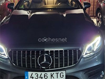 Usado Mercedes E220 194 CV (142 kW) 2019 Gris / plata Coupe