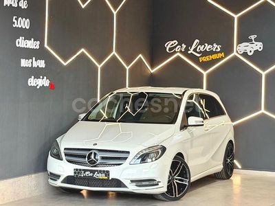 Blanco Usado 2014 Mercedes B180 AMG line Monovolumen | 12.000 € (Un poco caro)