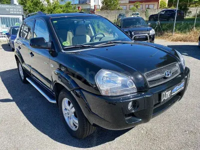 Usado Hyundai Tucson Premium 140 CV (102 kW) 2009 Negro SUV