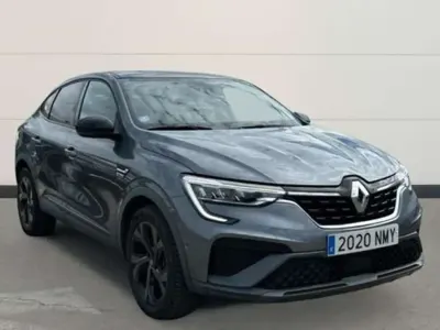 Usado Renault Arkana RS Line 145 CV (106 kW) 2022 Gris SUV