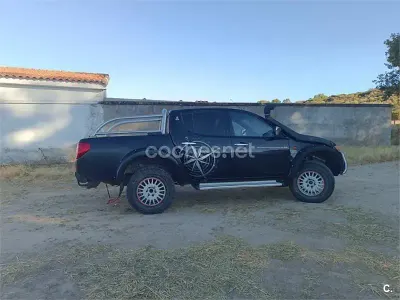 Usado Mitsubishi L200 Intense+ 136 CV (100 kW) 2008 Negro Pickup/Camioneta