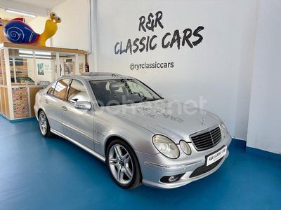 Gris / plata Usado 2004 Mercedes E55 AMG AMG Berlina | 27.900 €