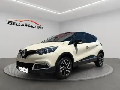 Usado Renault Captur Zen 110 CV (80 kW) 2017 Blanco SUV