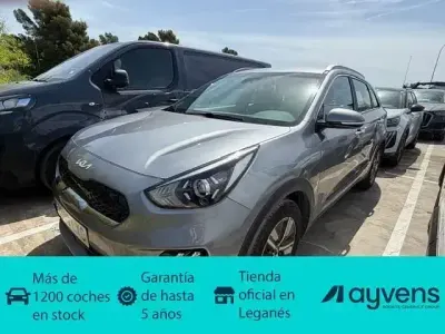 Usado Kia Niro 141 CV (103 kW) 2022 Amarillo SUV