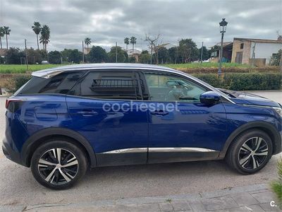 Usado Peugeot 3008 Allure 130 CV (95 kW) 2019 Azul SUV