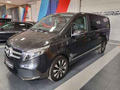Mercedes V220